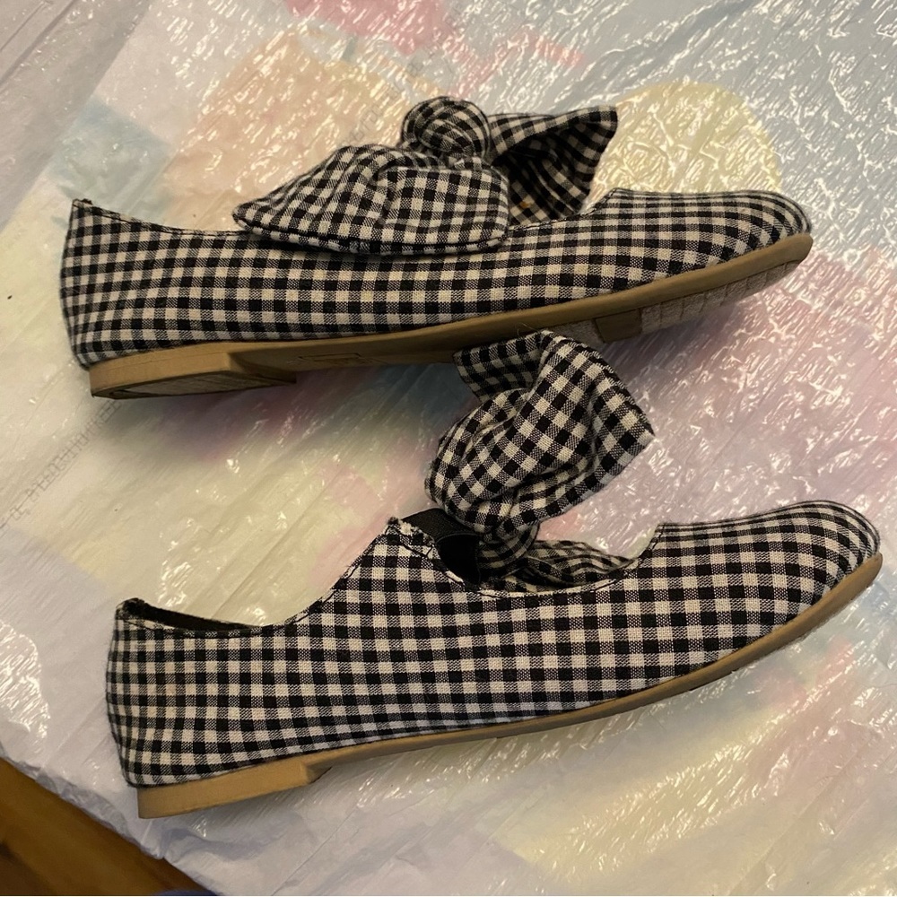 Minnie Mouse flats Bows black white checkered. SZ 13.5 Gently worn. - Picture 3 of 15